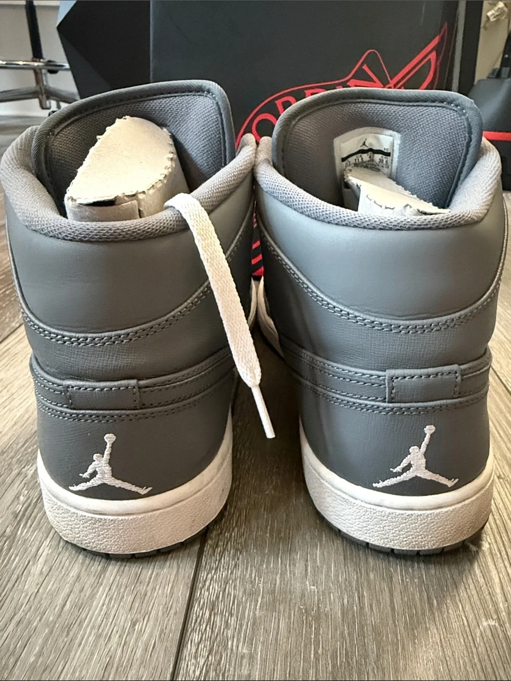 Air Jordan 1 Mid ‘-Cool Grey Whote’